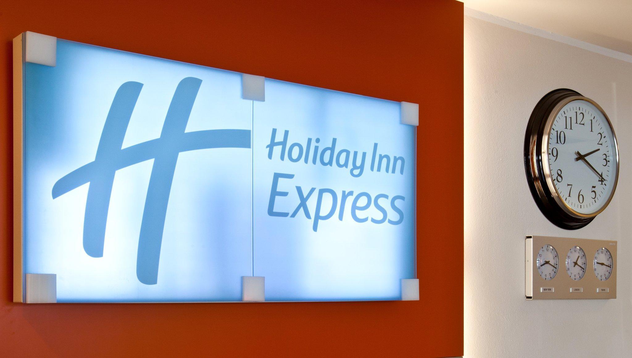 Holiday Inn Express Reggio Emilia By Ihg Екстериор снимка